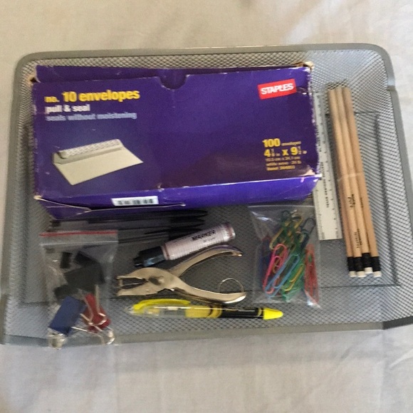 Silver mesh letter tray and office supplies - Picture 1 of 5